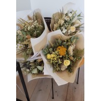 Bouquets de fleurs séchées